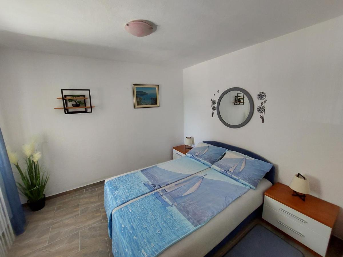 Apartments Maltasic Vir Esterno foto